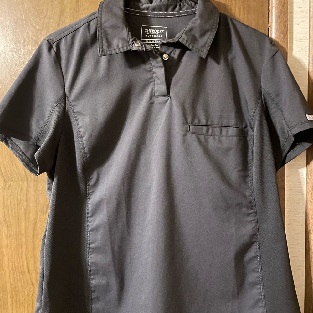 Cherokee workwear scrub top